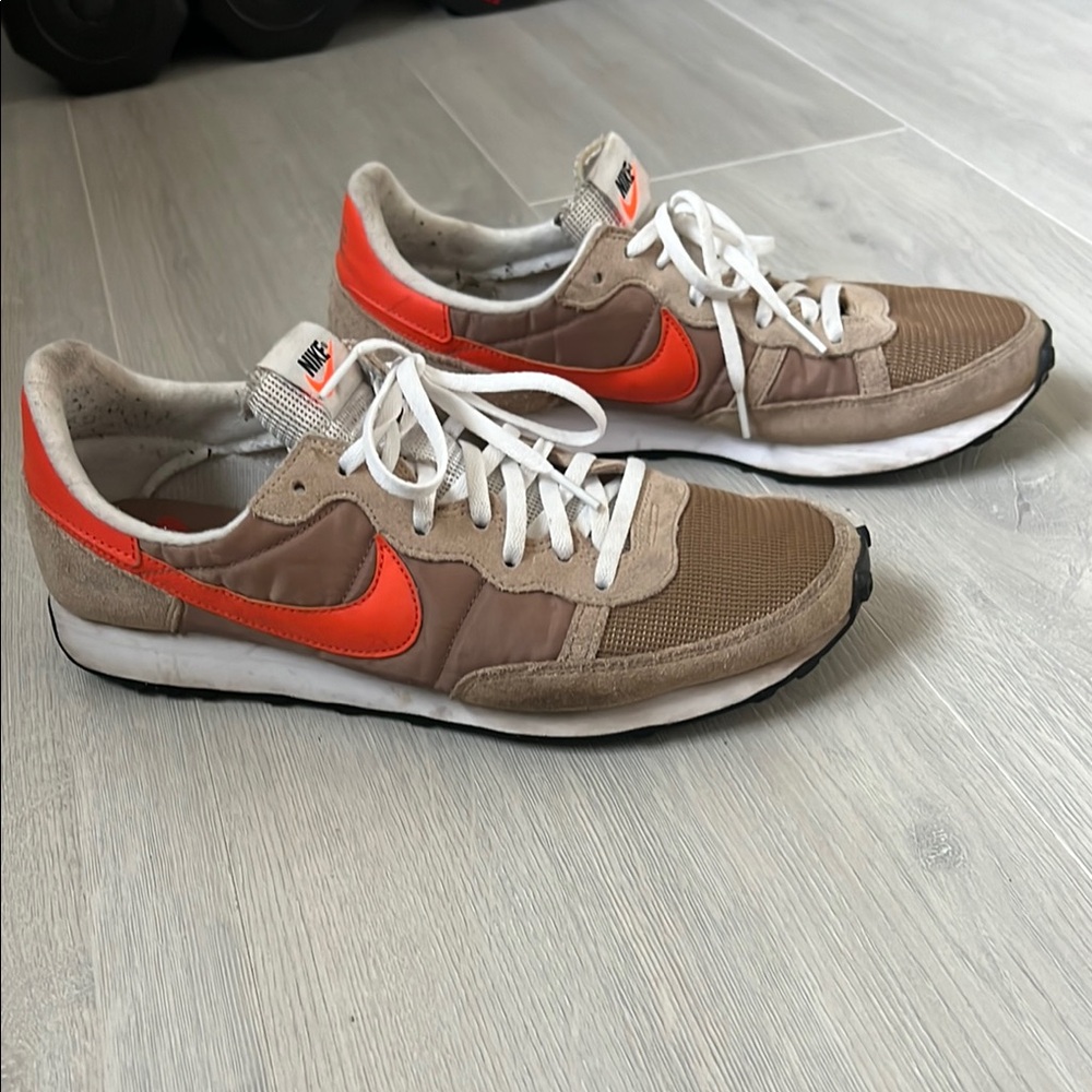 Nike Men's Retro Brown/tan and Orange Sneakers